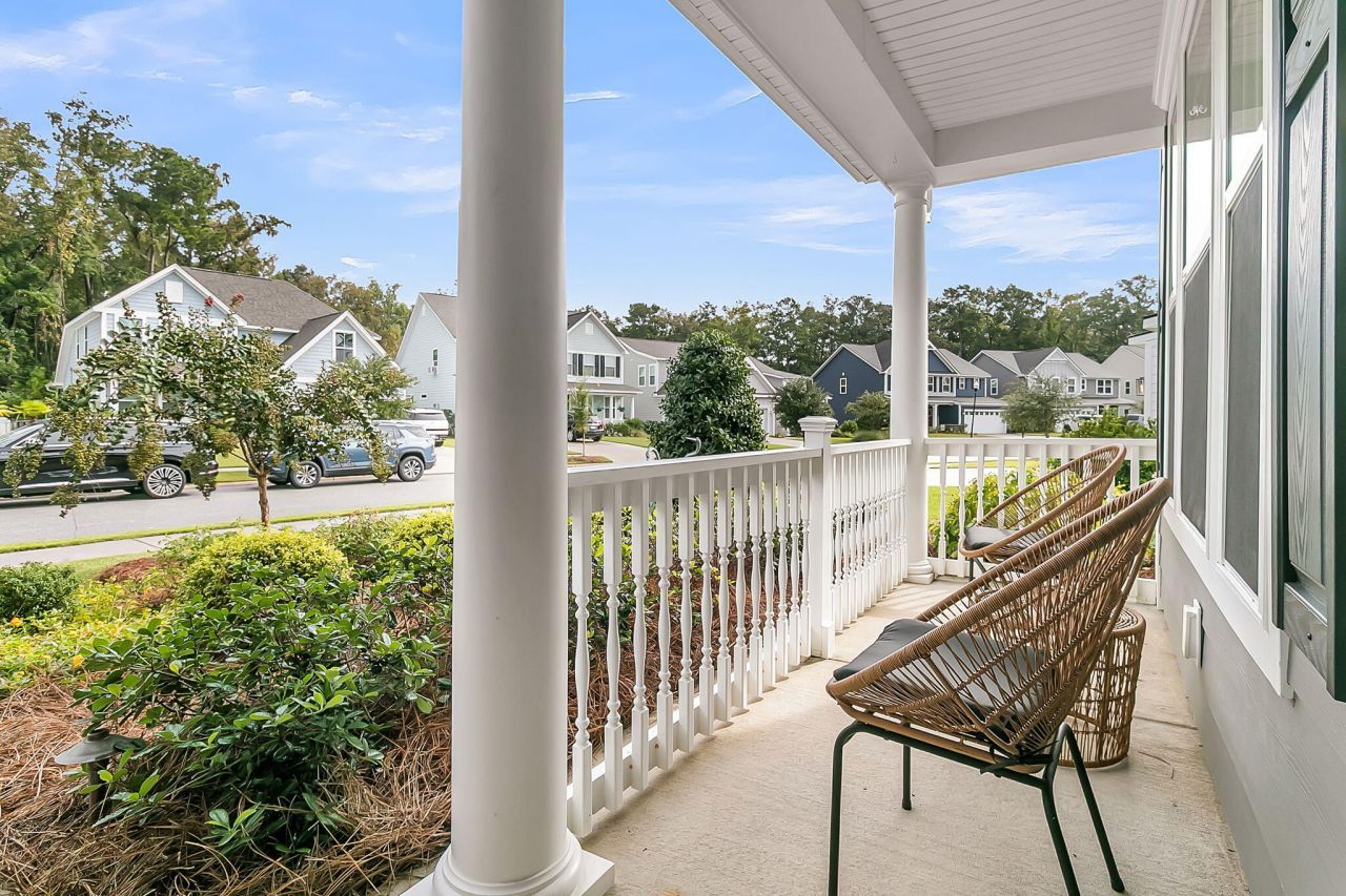 455 Coopers Hawk Drive Photo 12