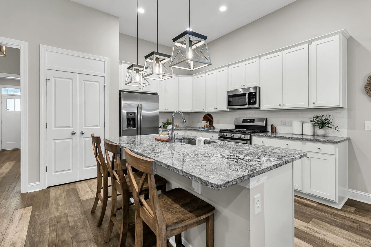 455 Coopers Hawk Drive Photo 18