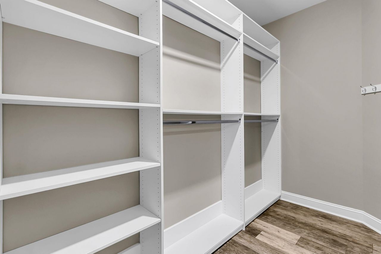 455 Coopers Hawk Drive Photo 34