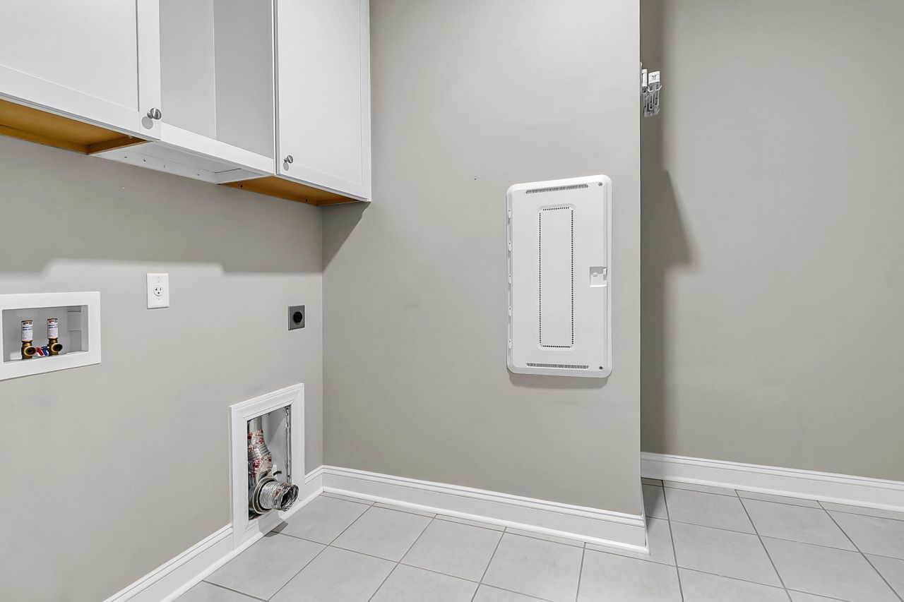 455 Coopers Hawk Drive Photo 42