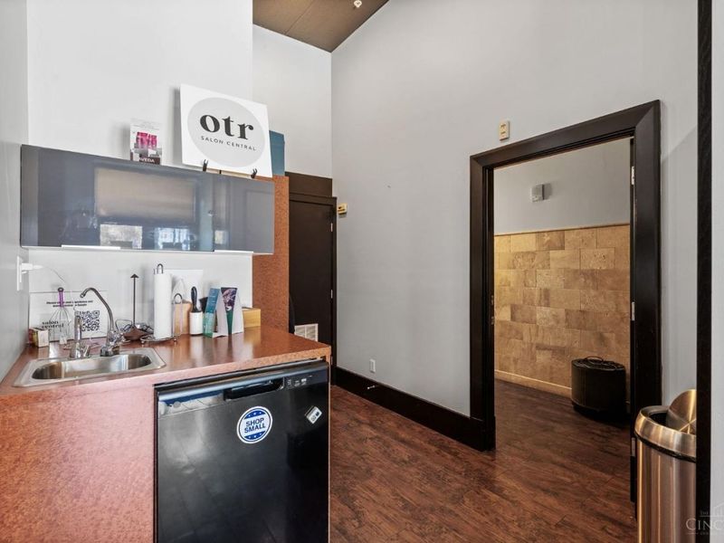 30 E Central Parkway, Unit 102, Cincinnati, OH 45202 Photo 20