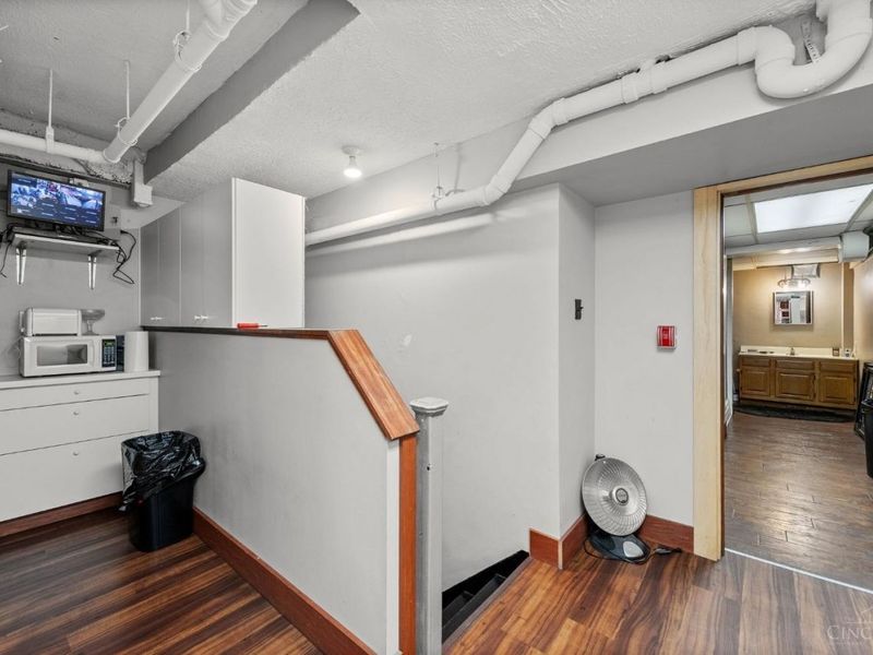 30 E Central Parkway, Unit 102, Cincinnati, OH 45202 Photo 22