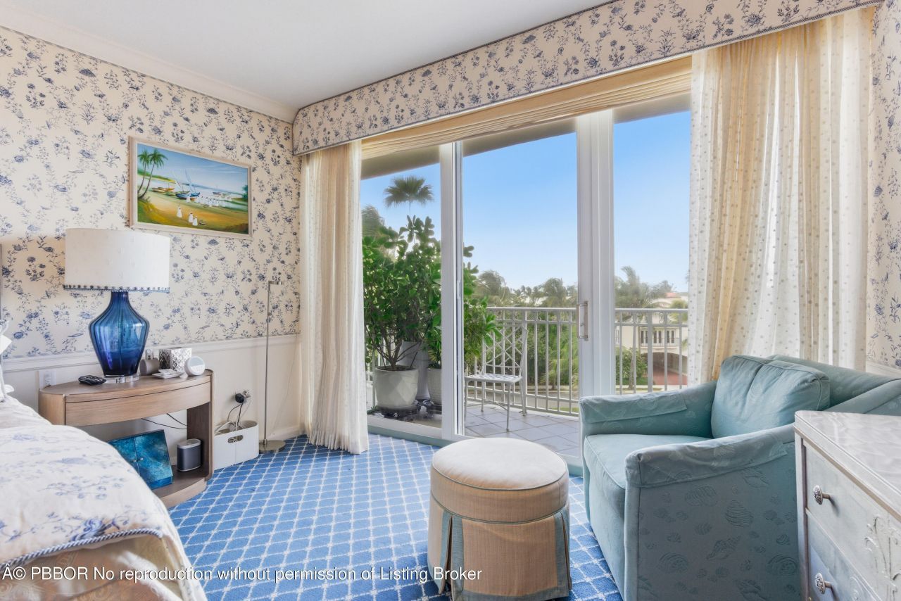 100 Royal Palm Way, Unit F4, Palm Beach, FL 33480 Photo