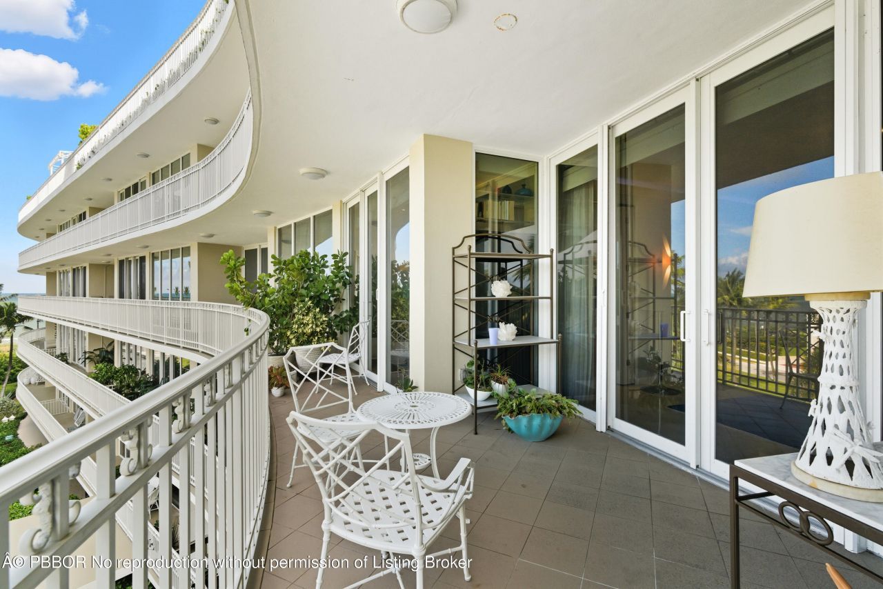100 Royal Palm Way, Unit F4, Palm Beach, FL 33480 Photo