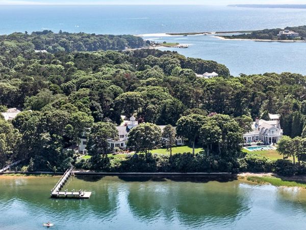 168 Garrison Ln, Barnstable, MA 02655
