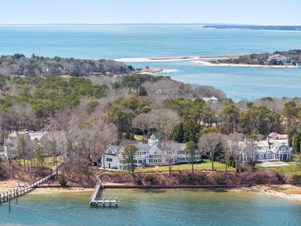 168 Garrison Ln, Barnstable, MA 02655