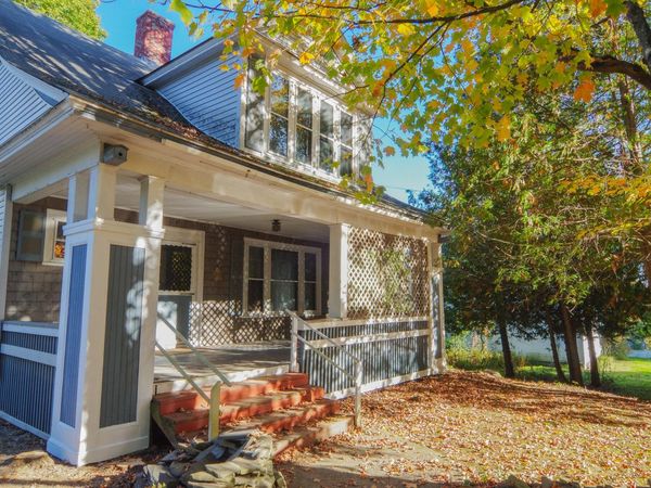 14 School Street, Dexter, ME 04930