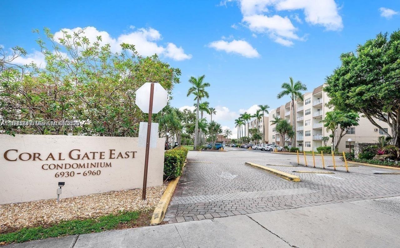 6960 Miami Gardens Dr, Unit 2-420, Hialeah, FL 33015 Main Photo