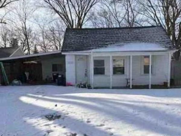 2144 Webber Avenue, Burton, MI 48529