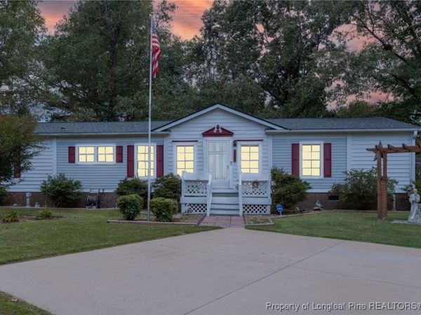 520 Inverary Drive, Raeford, NC 28376