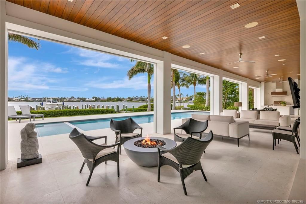 6900 SE Harbor Circle, Stuart, FL 34996 Photo