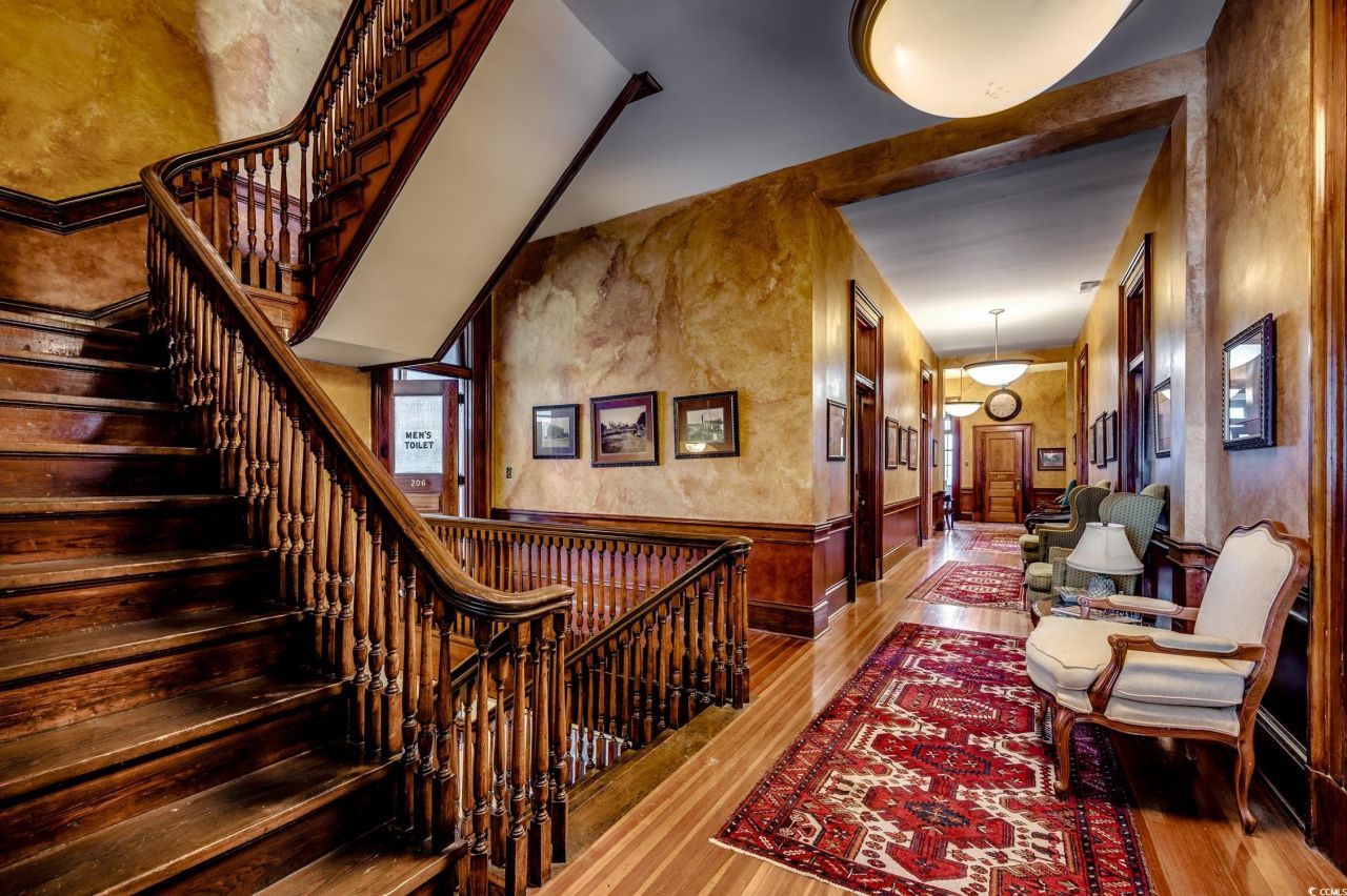 1001 Front St. Photo 20