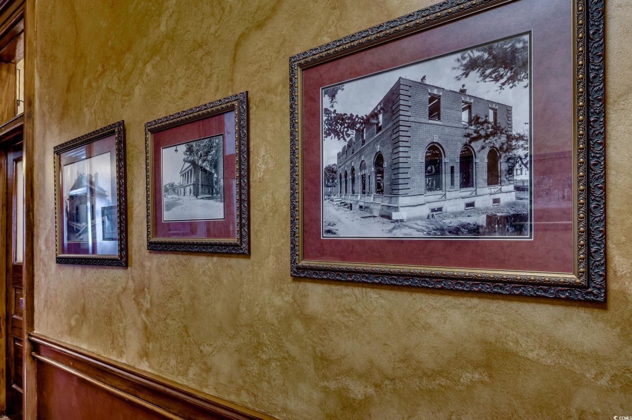 1001 Front St. Photo 22