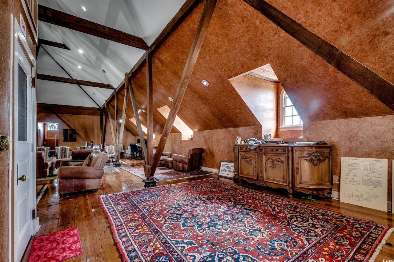 1001 Front St. Photo 26