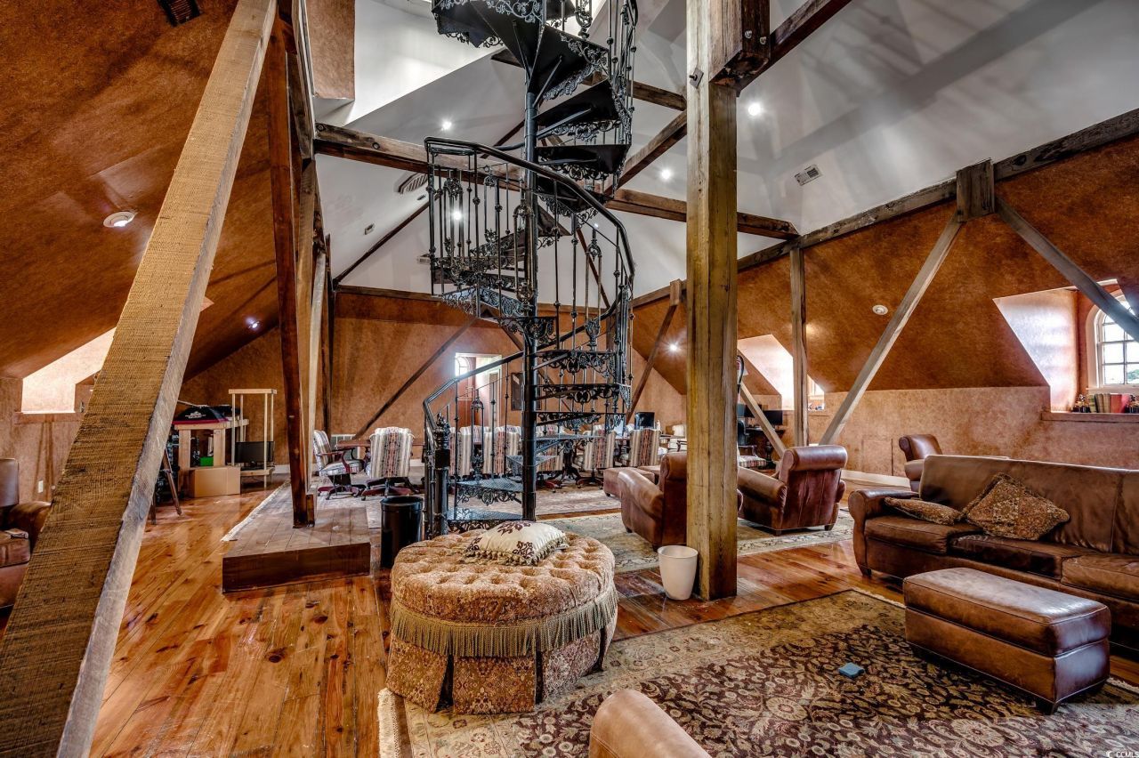 1001 Front St. Photo 28