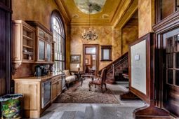 1001 Front St. photo 4