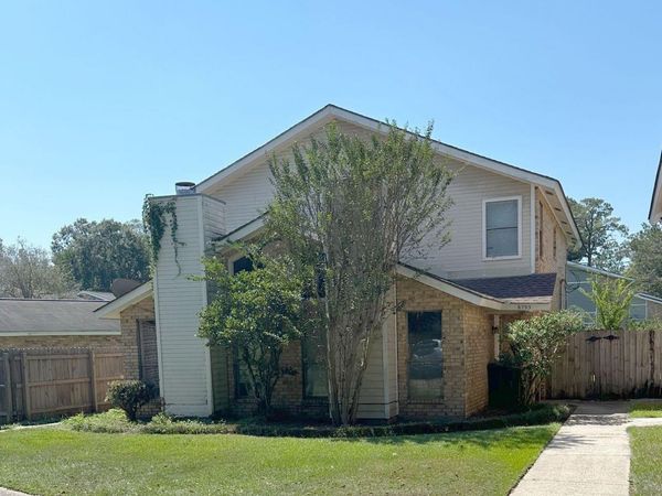 6793 Morgan Rd, Greenwell Springs, LA 70739