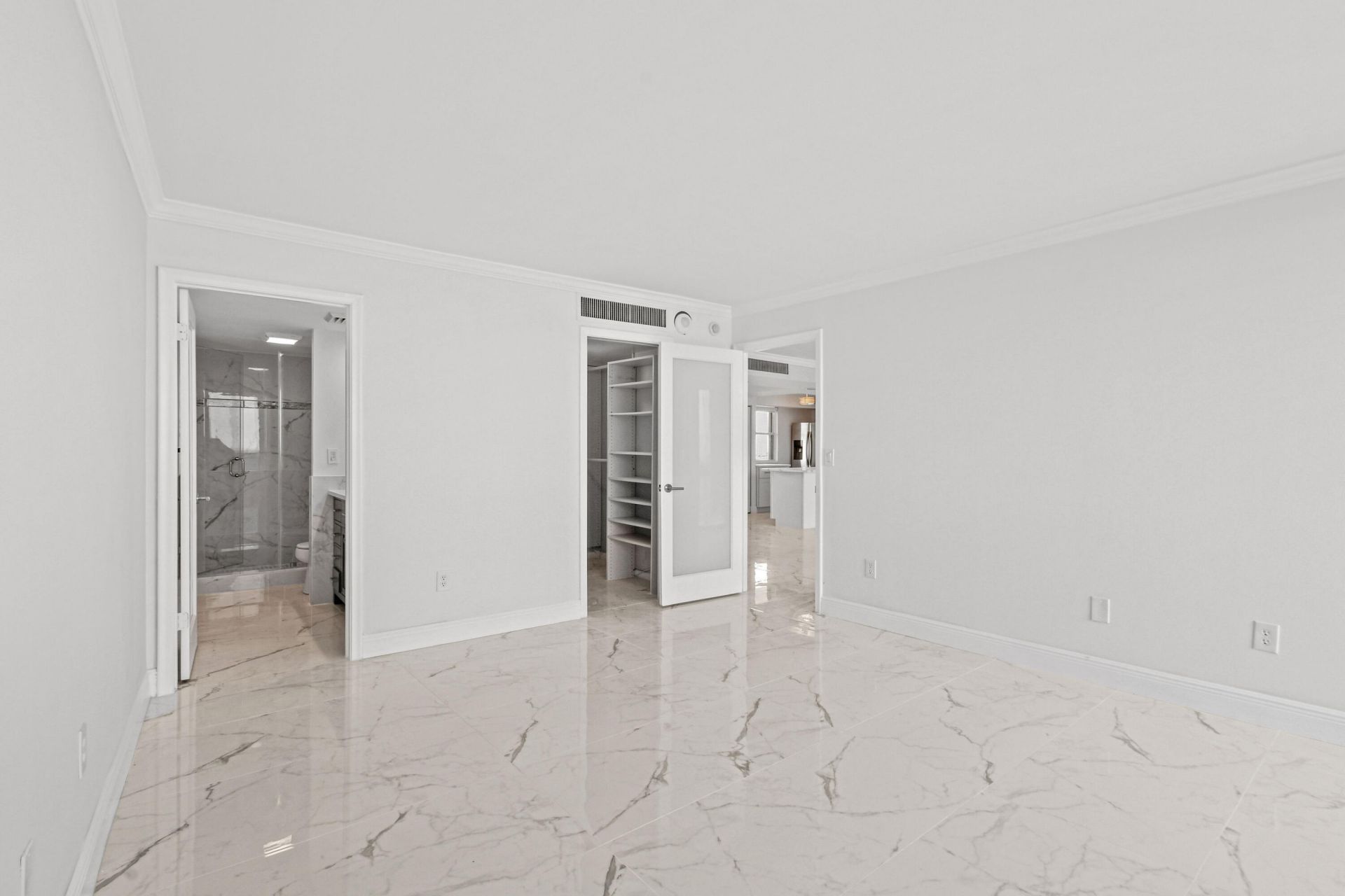 5200 N Flagler Drive, Unit 1404, West Palm Beach, FL 33407 Photo