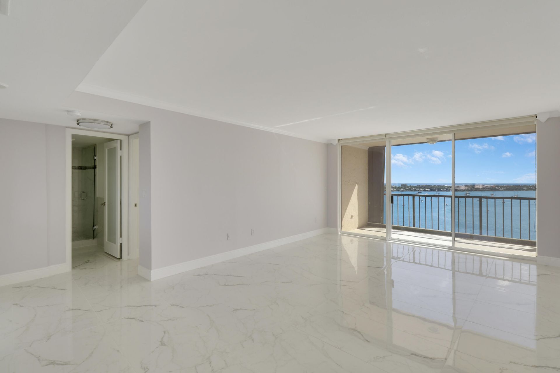 5200 N Flagler Drive, Unit 1404, West Palm Beach, FL 33407 Photo