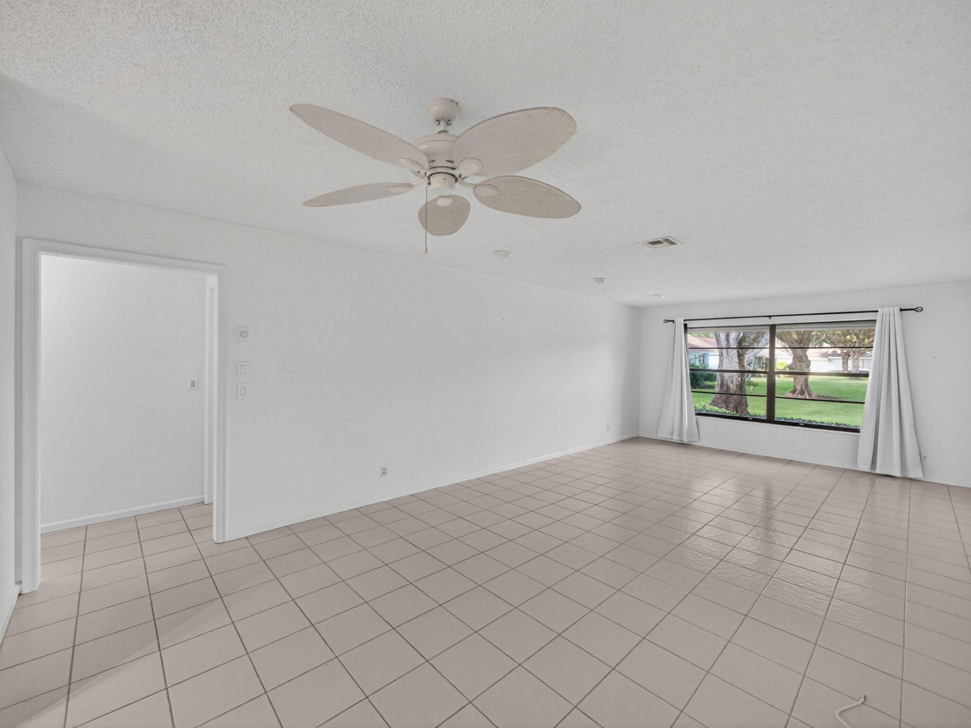4355 Cedar Tree Place, Unit B, Boynton Beach, FL 33436 Photo