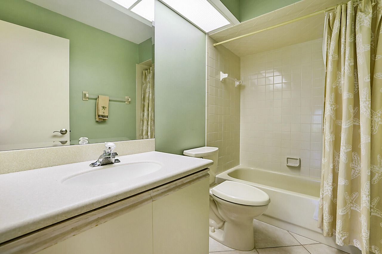 5611 SE Foxcross Place, Unit 5611, Stuart, FL 34997 Photo