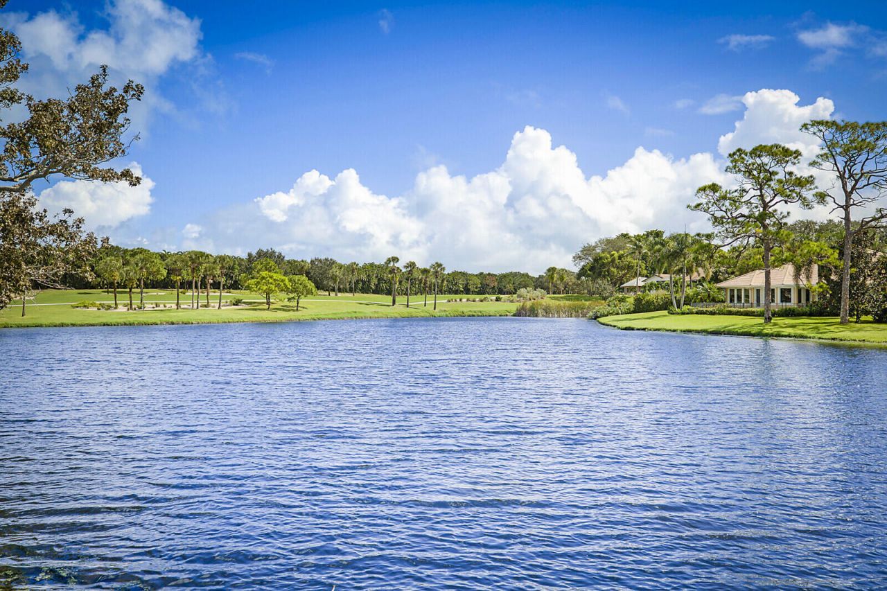 5611 SE Foxcross Place, Unit 5611, Stuart, FL 34997 Photo