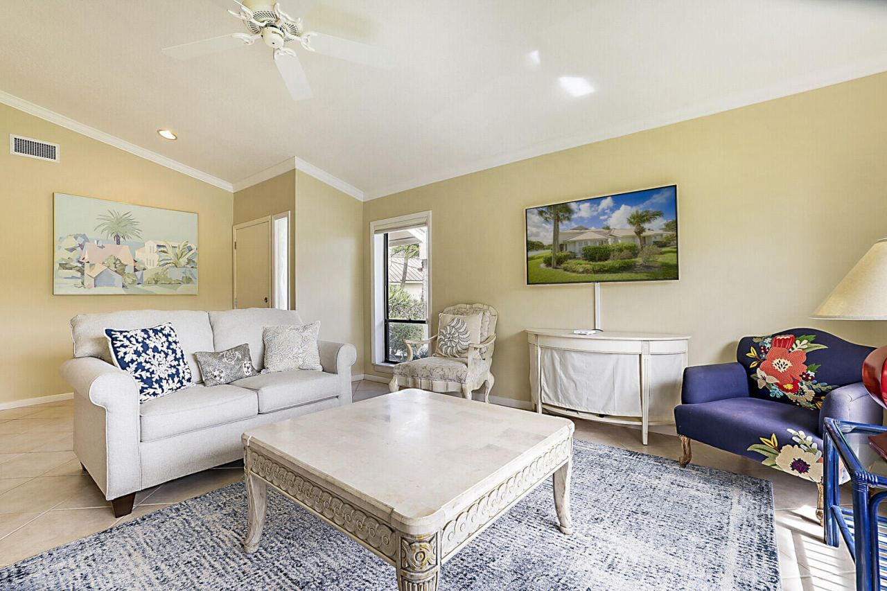 5611 SE Foxcross Place, Unit 5611, Stuart, FL 34997 Photo