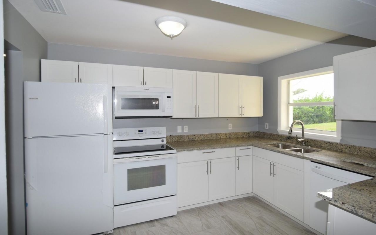 976 SW 34th Terrace, Palm City, FL 34990 Photo