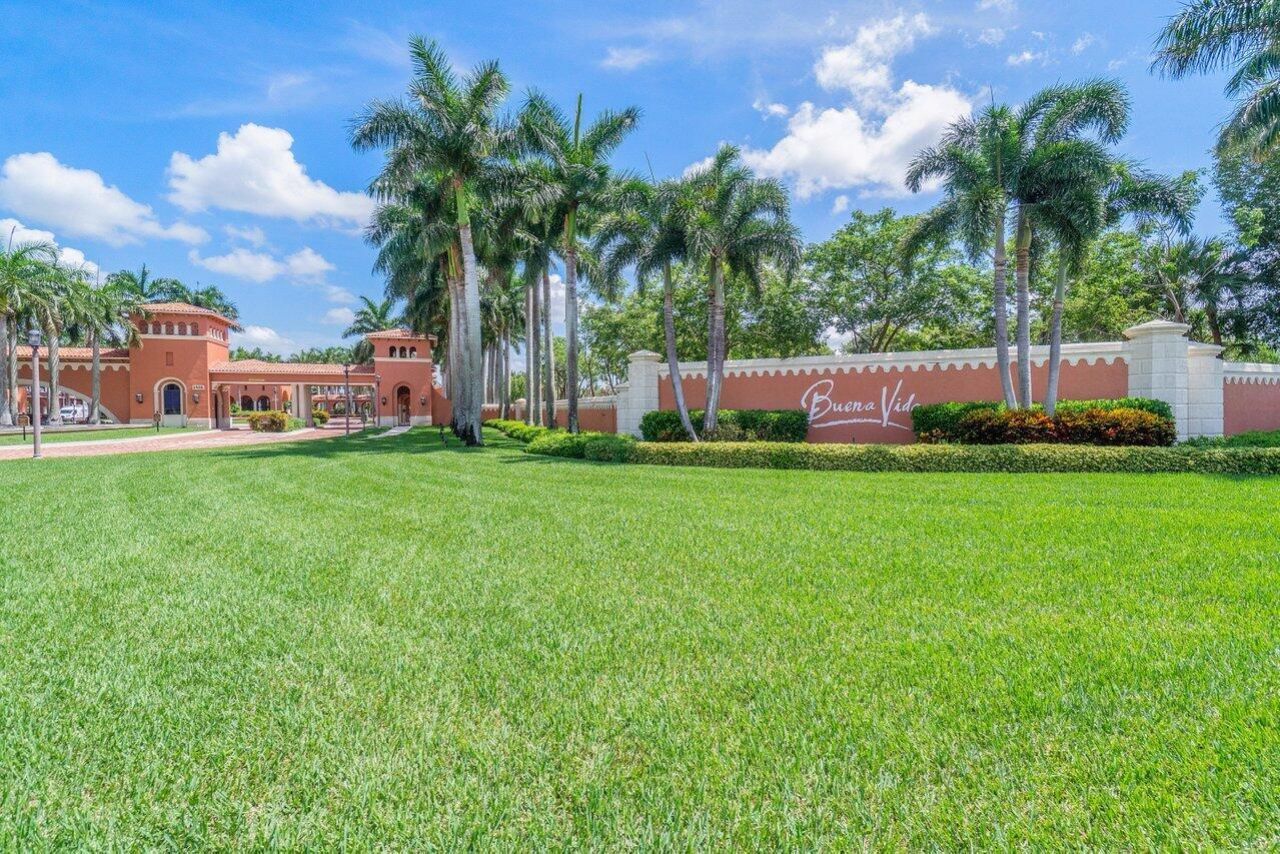 9857 Via Grande W, Wellington, FL 33411 Photo