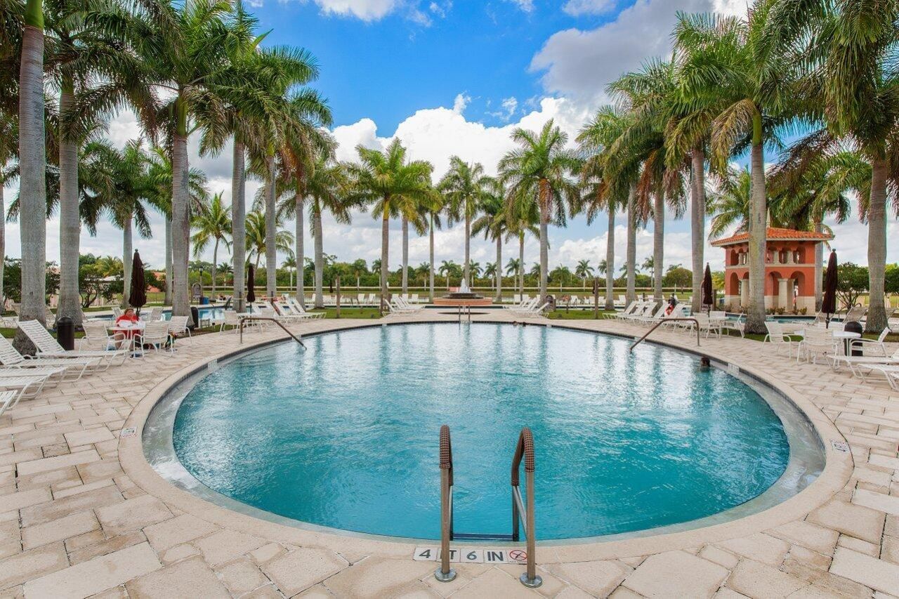 9857 Via Grande W, Wellington, FL 33411 Photo