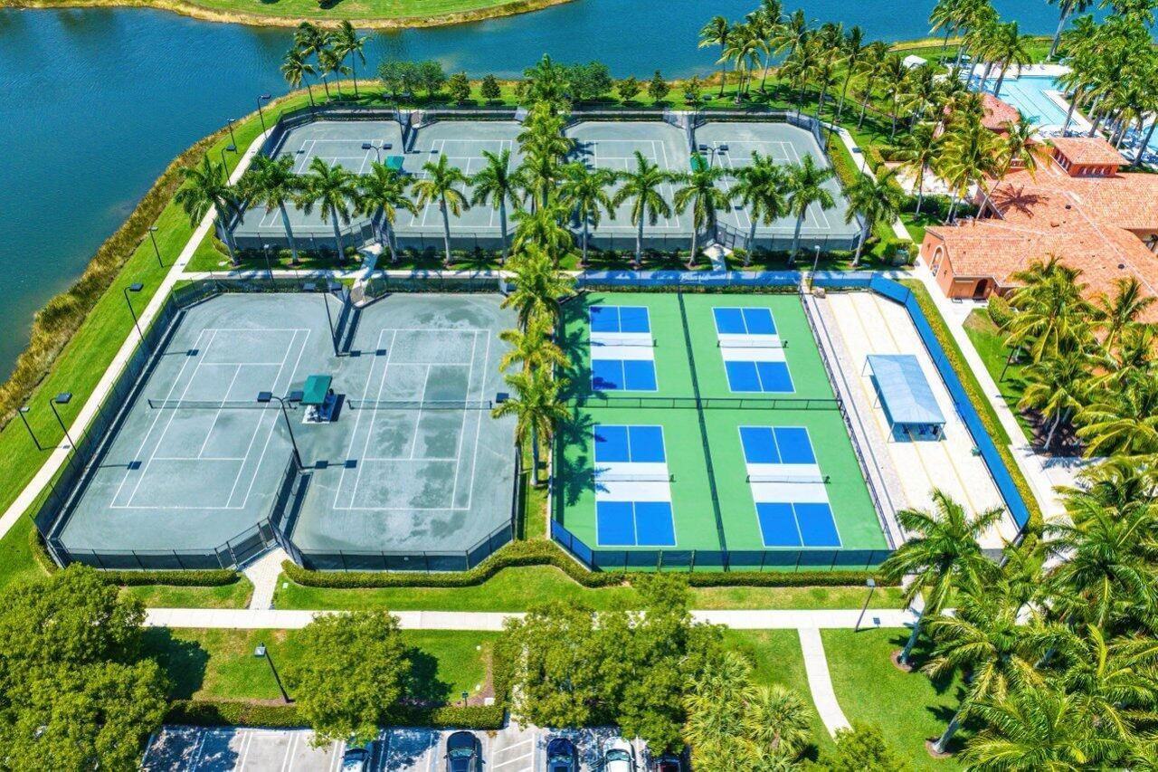 9857 Via Grande W, Wellington, FL 33411 Photo