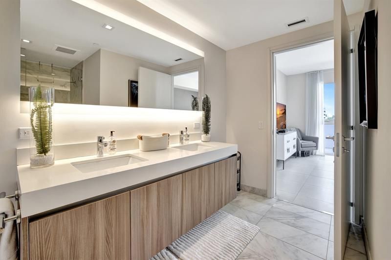 401 N Birch Road, Unit 413, Fort Lauderdale, FL 33304 Photo