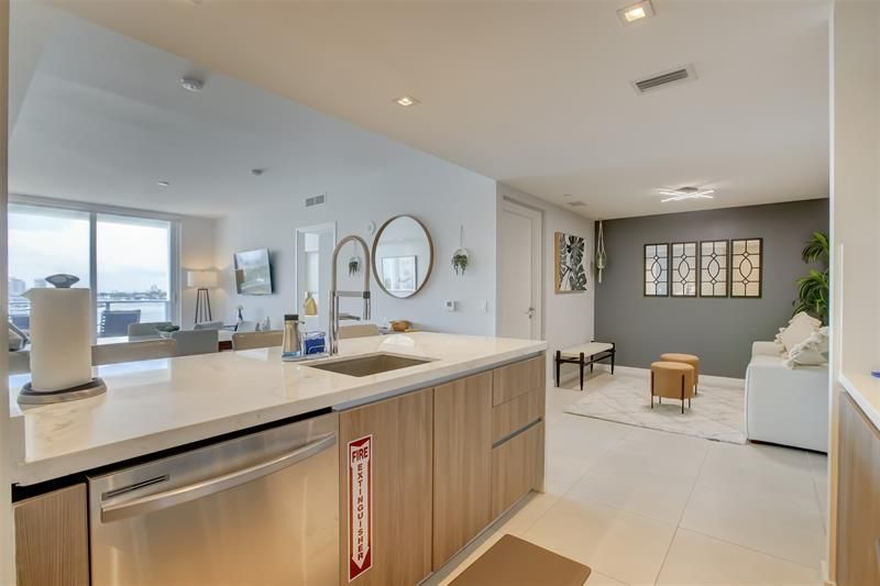 401 N Birch Road, Unit 705, Fort Lauderdale, FL 33304 Photo