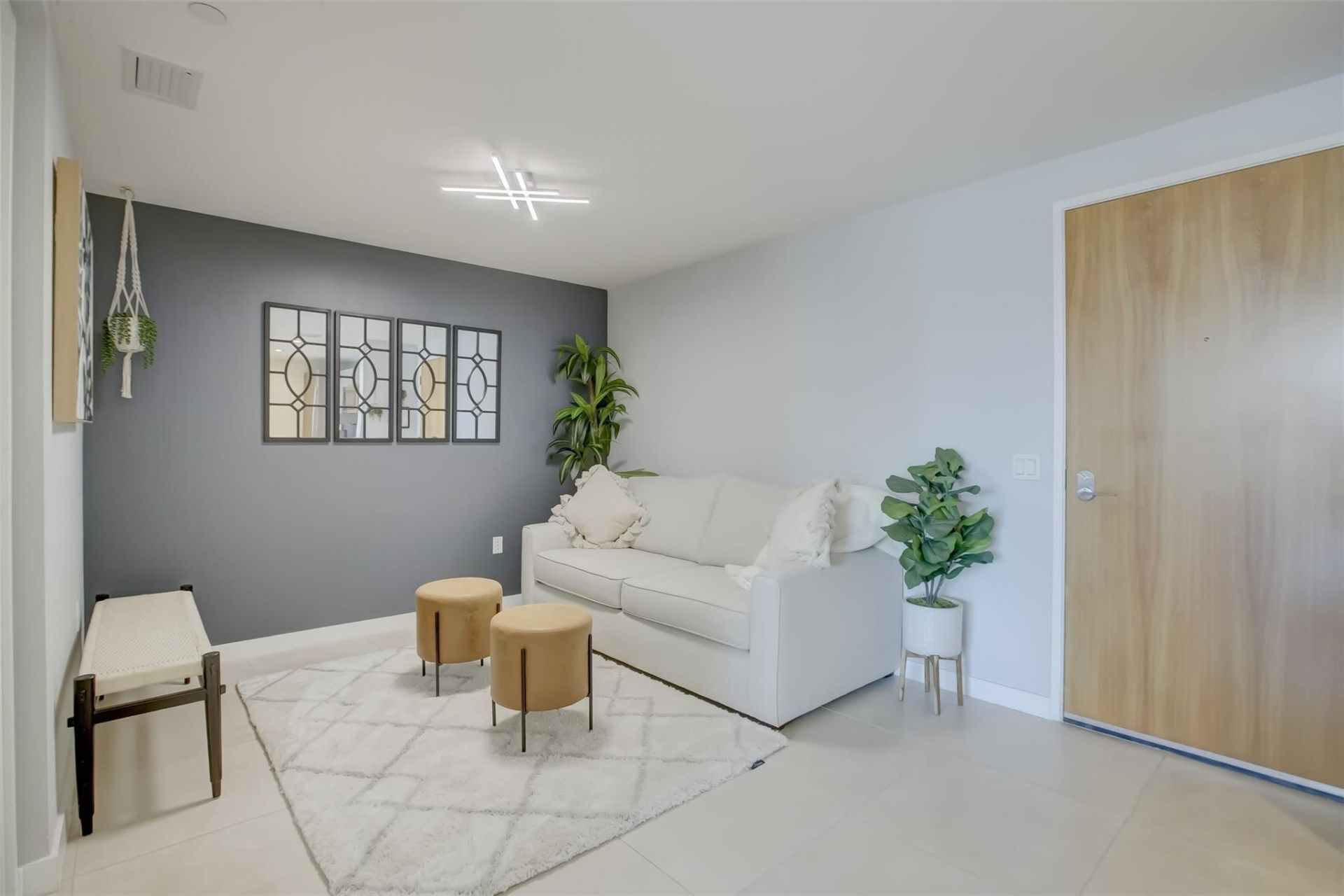 401 N Birch Road, Unit 705, Fort Lauderdale, FL 33304 Photo