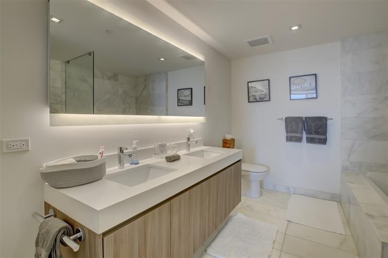 401 N Birch Road, Unit 705, Fort Lauderdale, FL 33304 Photo