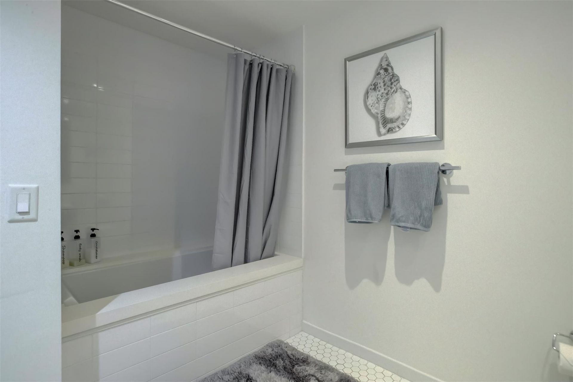 401 N Birch Road, Unit 705, Fort Lauderdale, FL 33304 Photo