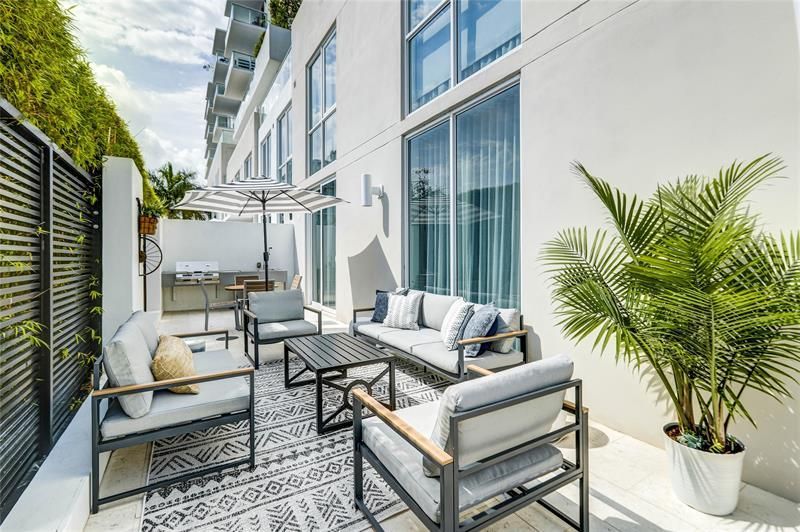 401 N Birch Road, Unit TH3, Fort Lauderdale, FL 33304 Photo