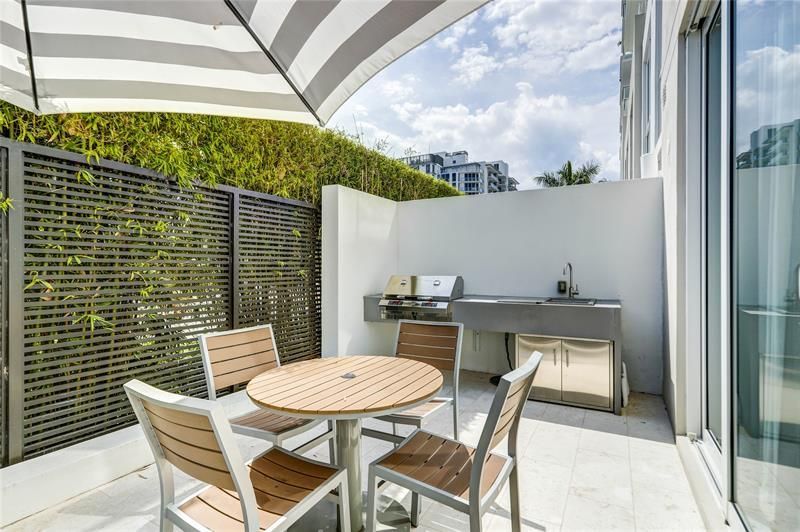 401 N Birch Road, Unit TH3, Fort Lauderdale, FL 33304 Photo