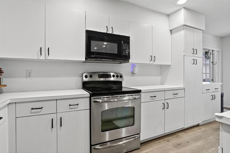 11461 Lakeview Drive, Unit 8, Coral Springs, FL 33071 Photo