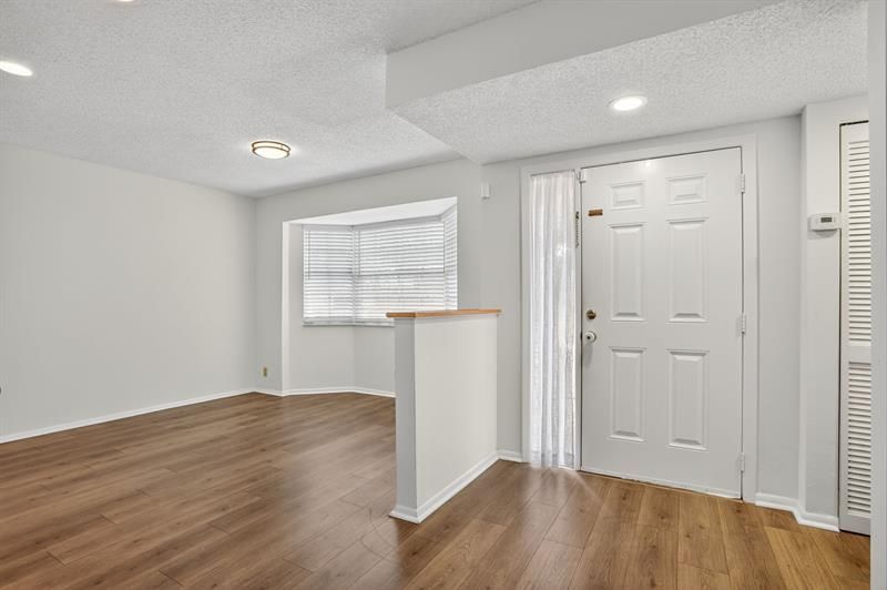 11461 Lakeview Drive, Unit 8, Coral Springs, FL 33071 Photo