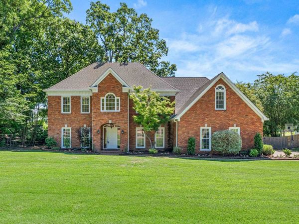 2574 HOCKSETT CV, Germantown, TN 38139