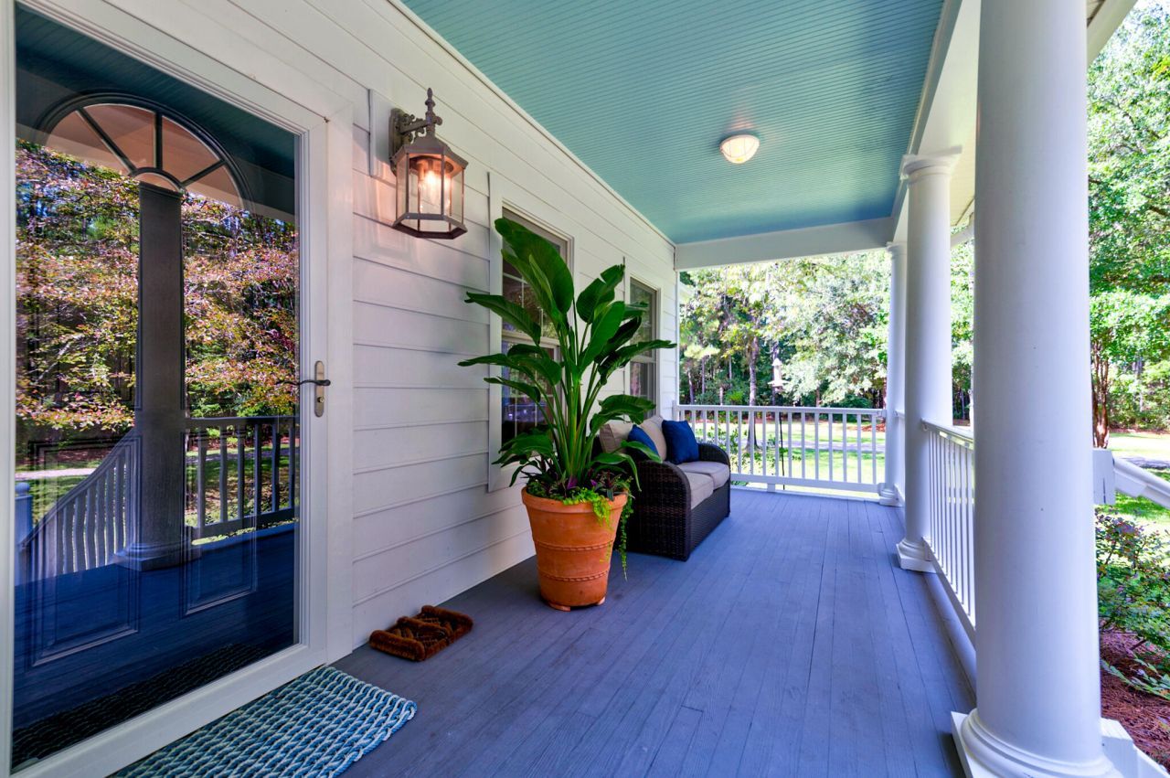 751 Deerhaven Court Photo 4