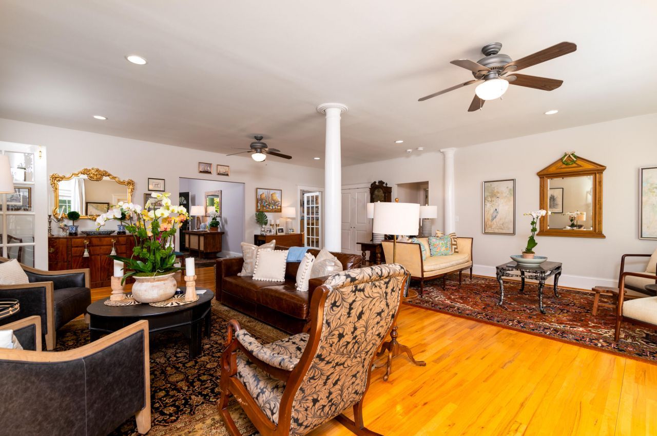 751 Deerhaven Court Photo 8