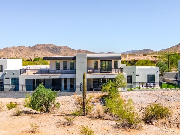 9520 S Krista Drive W, Goodyear, AZ 85338