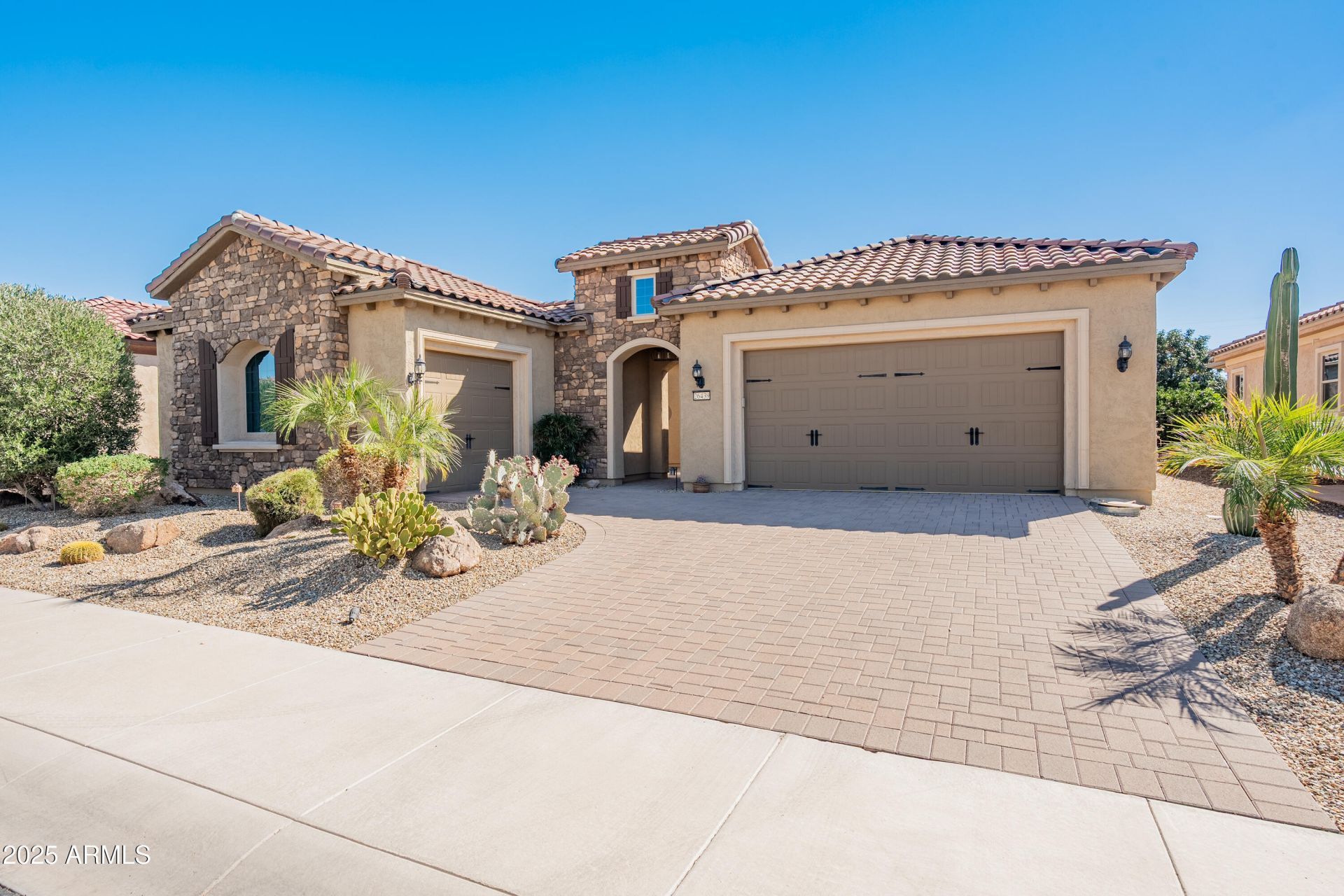 26439 W Covey Lane, Buckeye, AZ 85396 Main Photo