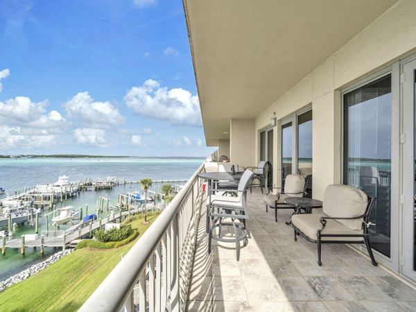 5 Calhoun Avenue, Unit 403, Destin, FL 32541