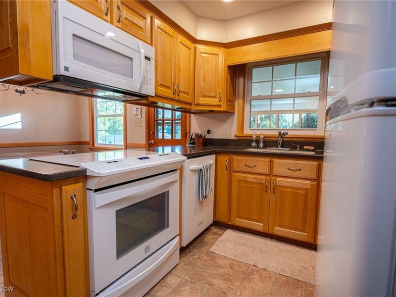 1681 Knob Hill Drive, Coshocton, OH 43812 Photo 12