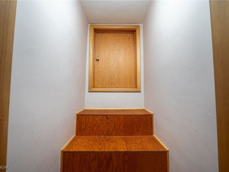 1681 Knob Hill Drive, Coshocton, OH 43812 Photo 24