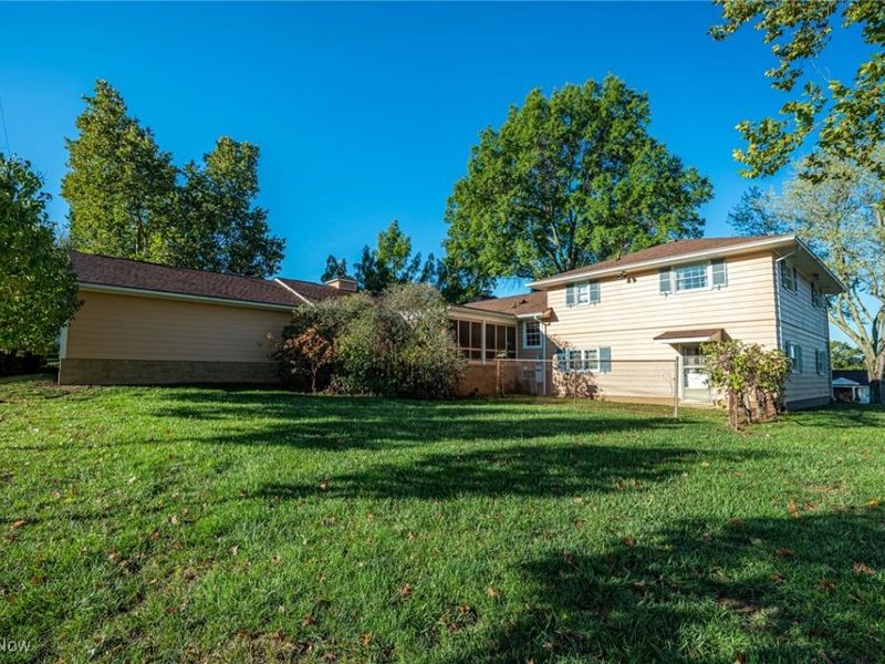 1681 Knob Hill Drive, Coshocton, OH 43812 Photo 42