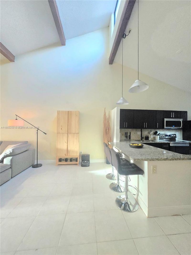 1757 NW 74th Ave, Unit 15, Plantation, FL 33313 Photo